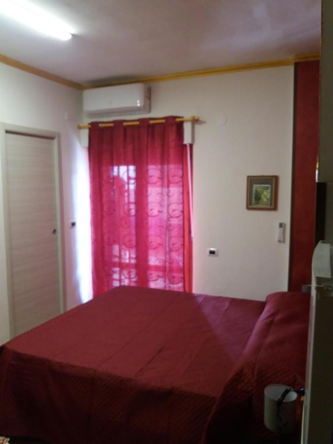 Levante Rooms Scalea Zimmer foto